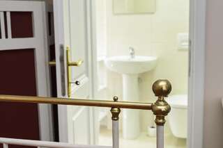 Гостевой дом La Vecchia Casa Цетине Одноместный номер с собственной ванной комнатой-4